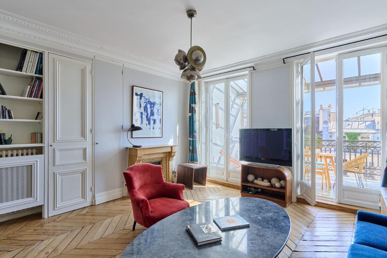 Apartment Center Of Paris With Terrace By Studio Prestige Eksteriør billede